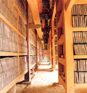 Tripitaka (à la bibliothèque de sutra en Corée)